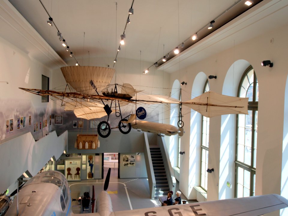 Grade Monoplane pic1