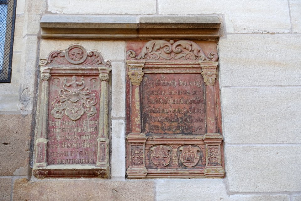 Grave monuments - Stadtkirche St. Dionys - Esslingen am Neckar, Germany - DSC04079