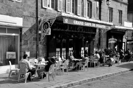 Grand Cafe De Felletin hnapel 01