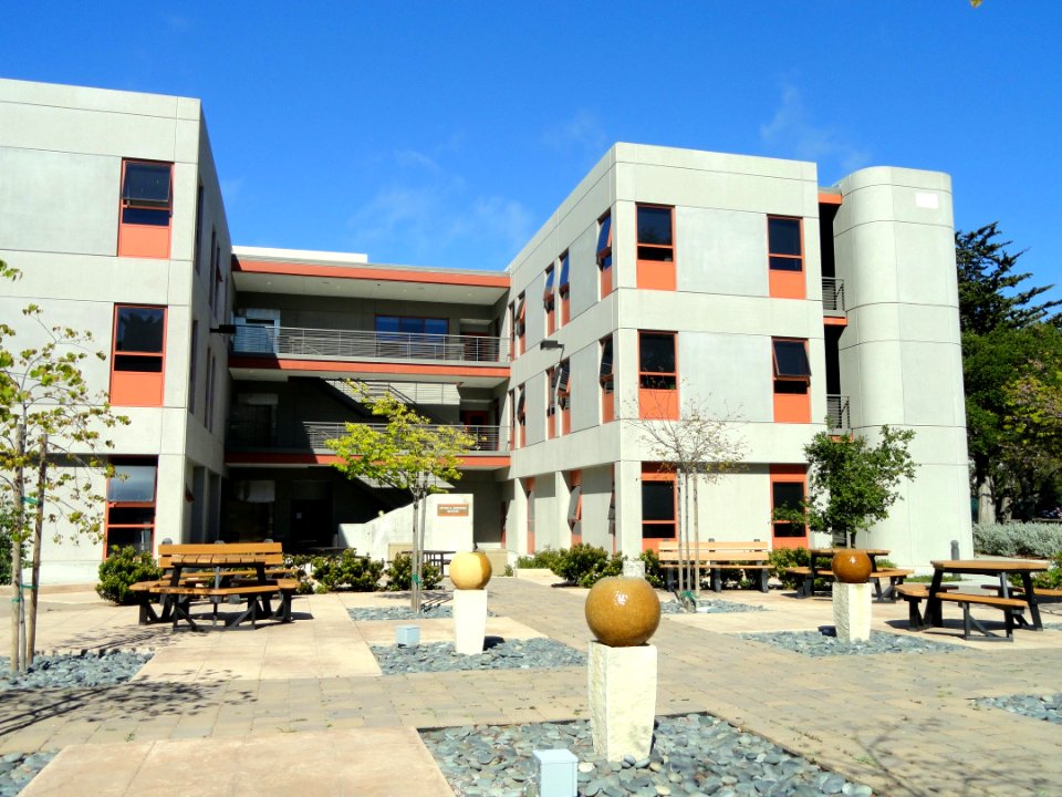 Graduate School of Operational and Information Sciences - Naval Postgraduate School - DSC06816