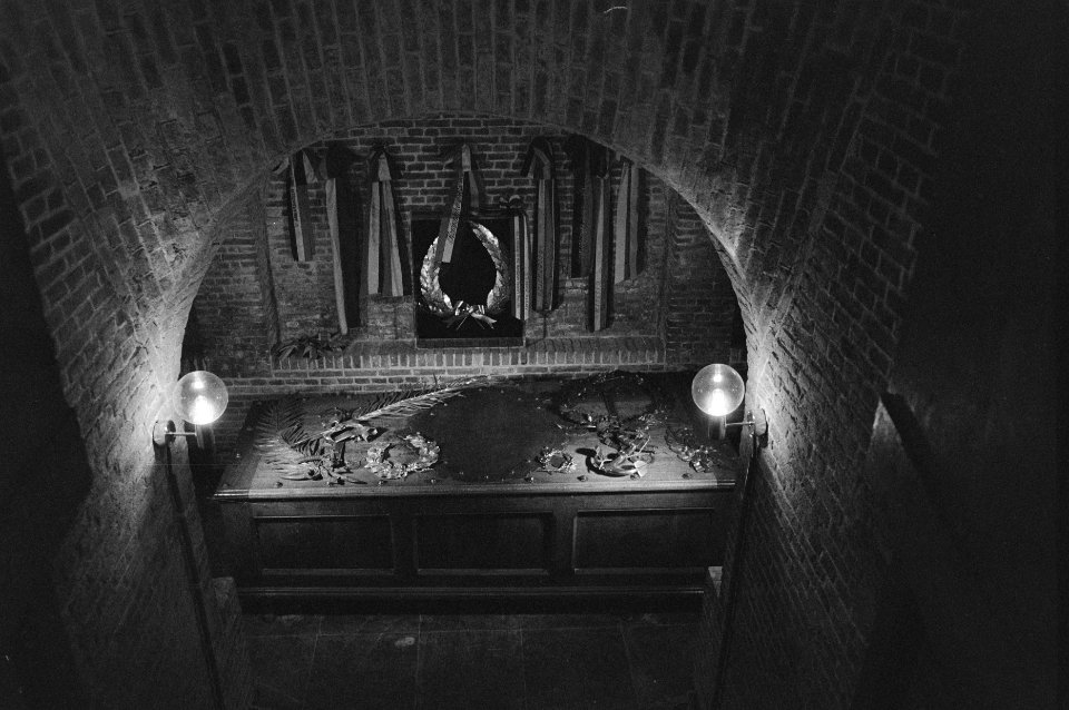 Graftombe van Michiel de Ruyter in de Nieuwe Kerk in Amsterdam, Bestanddeelnr 933-3824