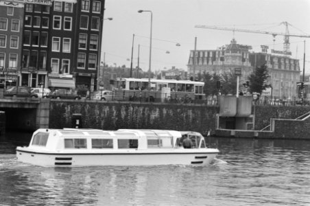 Grachtenbus in Amsterdam, Bestanddeelnr 934-4863