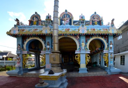 Grand Baie, Vadapazhanee Murugan Kovil, front
