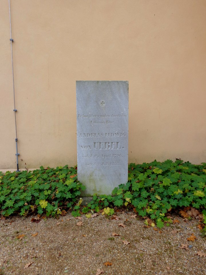 Grabstein des A.L. von Uebel in Paretz