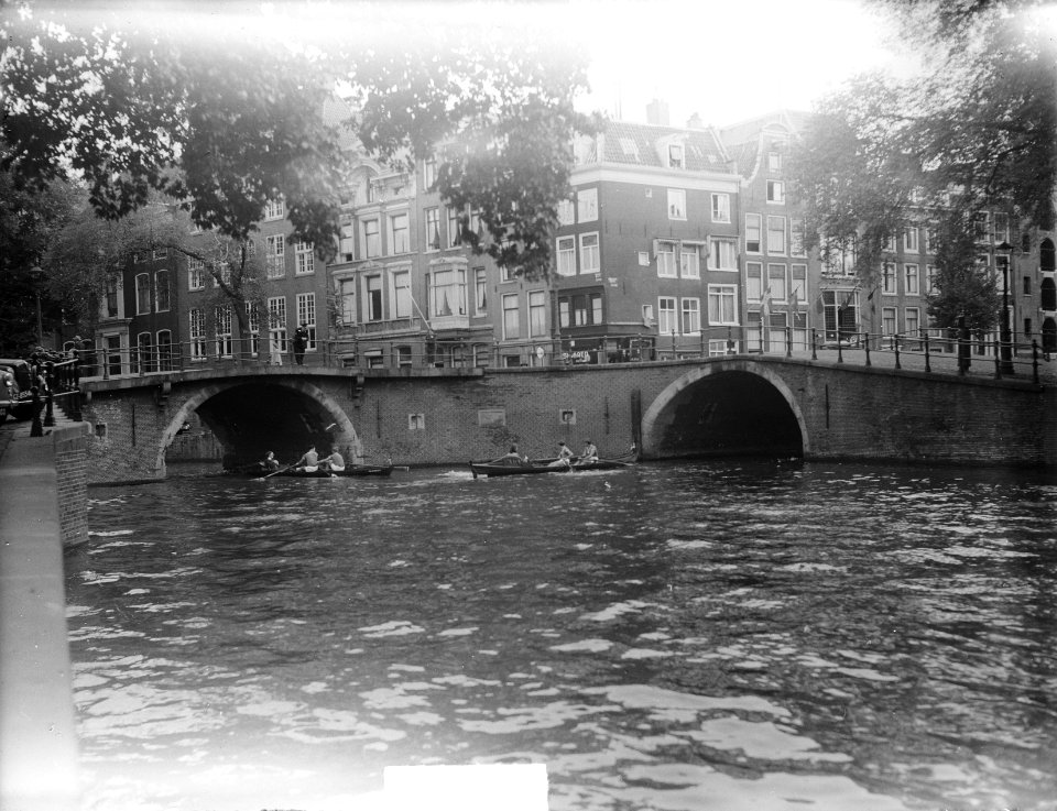Grachtentocht door Amsterdam Reguliersgracht, Bestanddeelnr 904-1917
