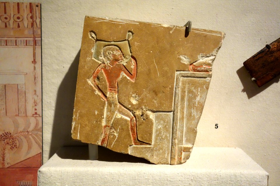 Granary relief, Egypt, Middle Kingdom, Dynasty 11, limestone - Albany Institute of History and Art - DSC08203