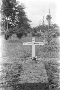 Graf van J Krijtenburg, kapitein Infanterie XI (KNIL), gesneuveld op 8-11-1947, Bestanddeelnr 483-2-1