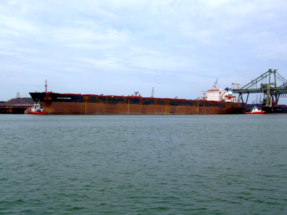 Grand Mirsinidi - IMO 9031272 & RT Magic IMO 9190066 & SD Jacoba IMO 9174567, Mississippi harbour, Port of Rotterdam, Holland 20-May-2007