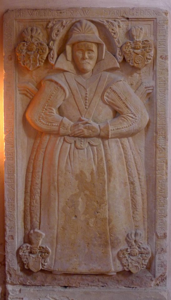 Grabplatte Maria von Brendin