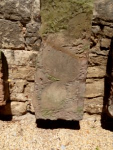 Grabstein an der Kirche in Auerstedt 4