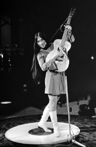 Grand Gala du Disque in RAI. Canadese zangeres Buffy Sainte-Marie, Bestanddeelnr 921-1411