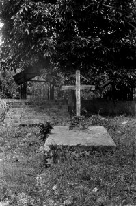 Graf op een begraafplaats, Bestanddeelnr 1952