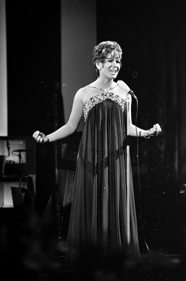 Grand Gala du Disque . Vikki Carr, Bestanddeelnr 921-1496