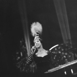 Grand Gala du Disque in Concertgebouw Uitreiking Edisons Josephine Baker, Bestanddeelnr 916-9674