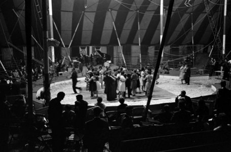 Grand Gala des Artistes , Piste Bal, Bestanddeelnr 914-1418