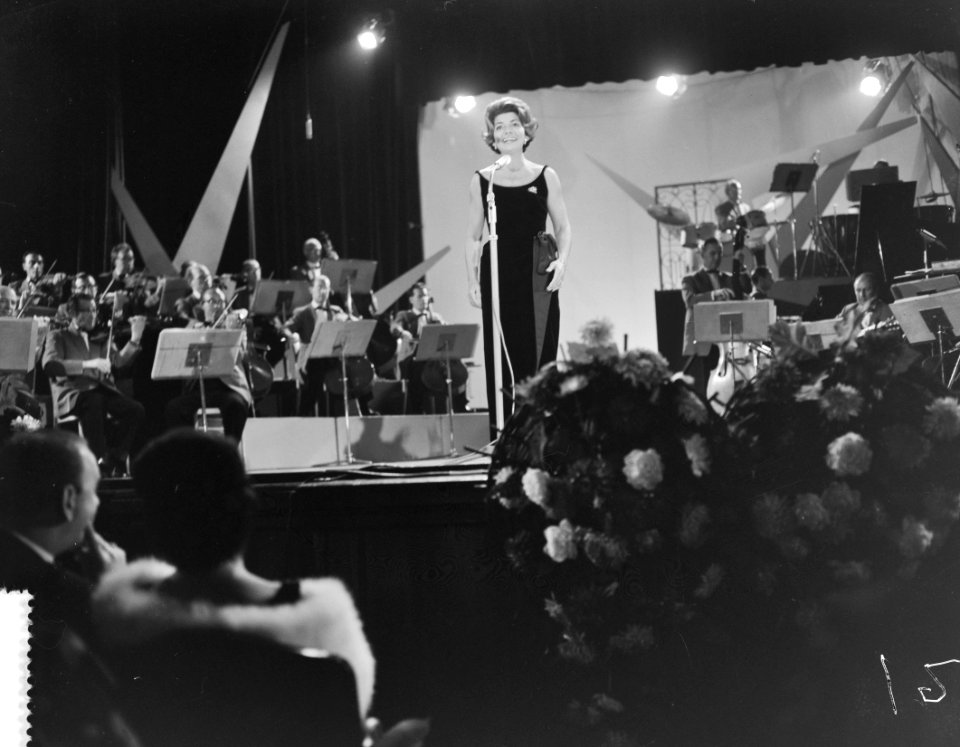 Grand Gala Du Disque in Kurhaus. Lys Assia, Bestanddeelnr 912-9932