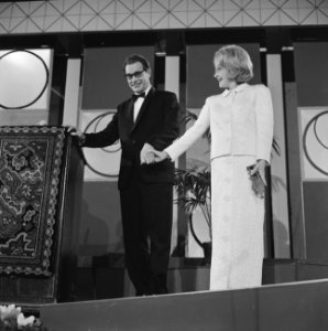 Grand Gala du Disque populier in Kurhaus te Scheveningen Bomans en Marlene Dietr, Bestanddeelnr 915-6287