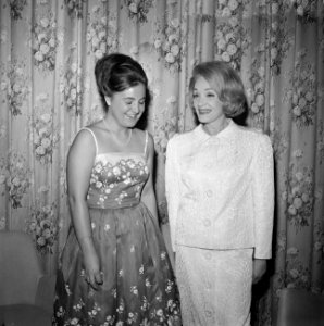 Grand Gala du Disque populier in Kurhaus te Scheveningen Prinses Margriet en Mar, Bestanddeelnr 915-6286