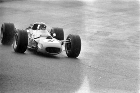 Grand Prix 68 Zandvoort .Jackie Stewart (Matra-Ford), Bestanddeelnr 921-4608