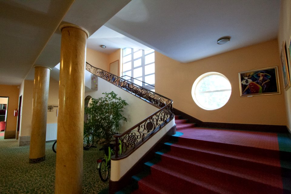 Grand Hotel Galya, stairs
