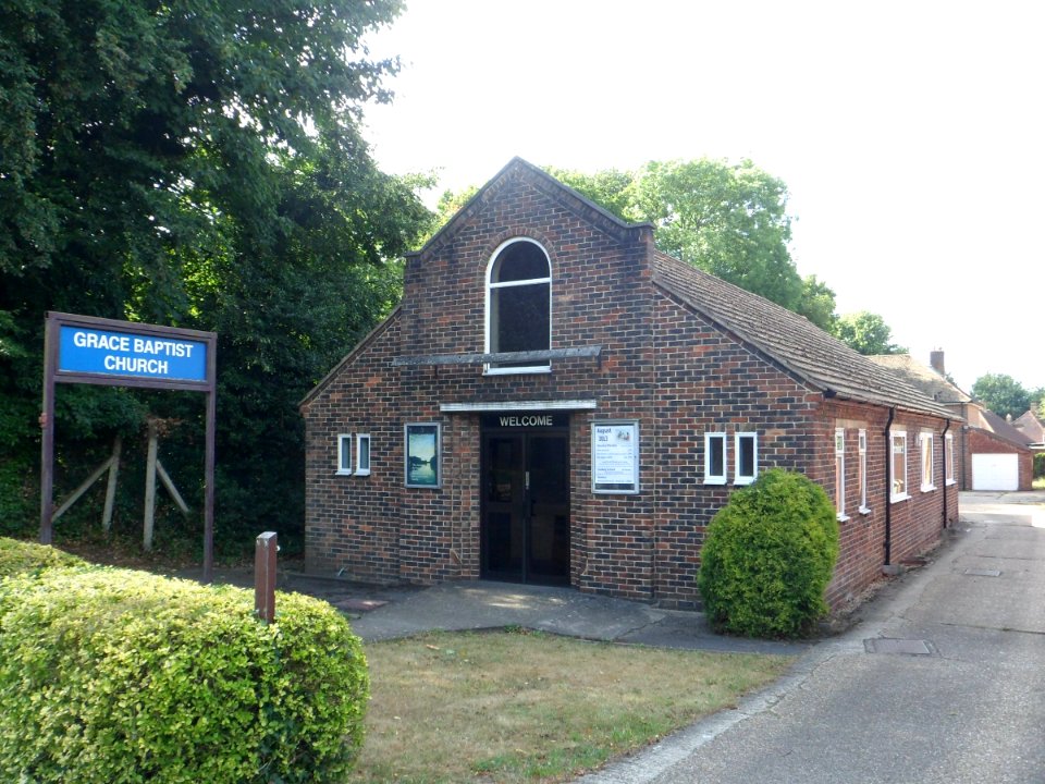 Grace Baptist Chapel, Dorking Road, Epsom (August 2013) (4)