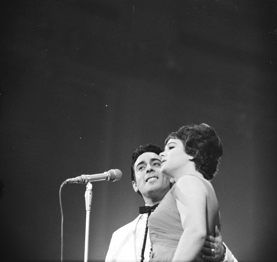 Grand Gala du Disque in Concertgebouw Uitreiking Edisons Gert en Hermien Timme, Bestanddeelnr 916-9683