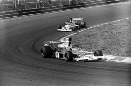 Grand Prix op Zandvoort, nr 19, 20, 22 Fitipaldi (5) en Hailwood (33) in actie, Bestanddeelnr 927-2754