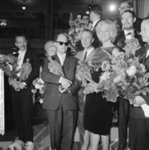 Grand Gala du Disque , Ellen Craamer (met bril) en Jules de Korte, Bestanddeelnr 914-3544