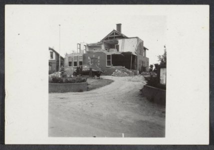 Groningen verwoest kantoorgebouw met oprit, Bestanddeelnr 31003 034