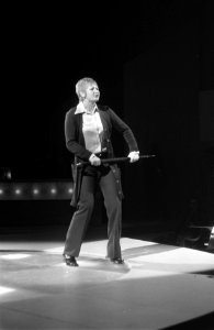 Grand Gala du Disque, Amsterdam. Repetities Adèle Bloemendaal tijdens optreden, Bestanddeelnr 923-2941