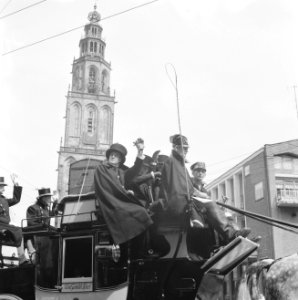 Groninger studenten corps Vindicat Atque polit per postkoets naar Amsterdam, Bestanddeelnr 914-0650