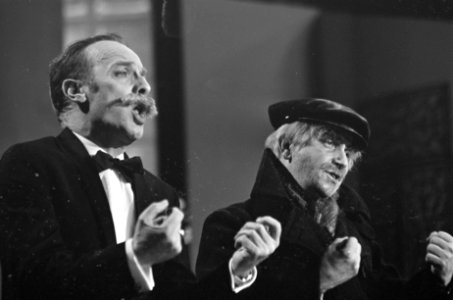 Grand Gala du Disque in RAI Wim Sonneveld en Leen Jongewaard als opa's (Ja Zus, Bestanddeelnr 921-1491
