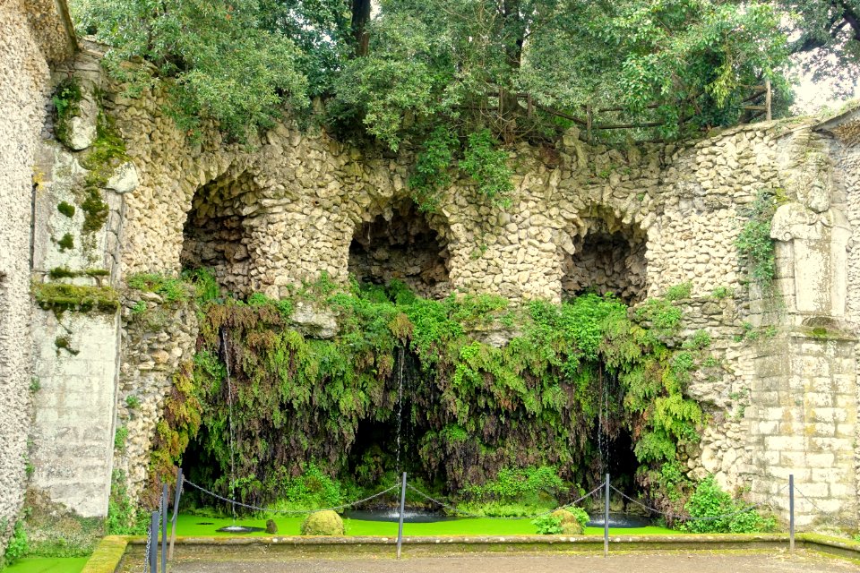 Grotto of the Deluge - Villa Lante, Bagnaia, Italy - DSC01812