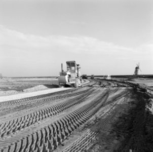 Grondwerkzaamheden, zand, machines, Bestanddeelnr 169-1245