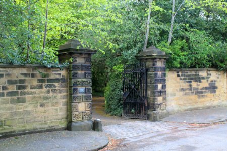 Grosvenor Road, Headingley 2019-04-28 (25)