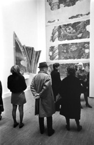Grote belangstelling voor tentoonstelling Frescos uit Florence in Rijksmuseum , Bestanddeelnr 921-9645