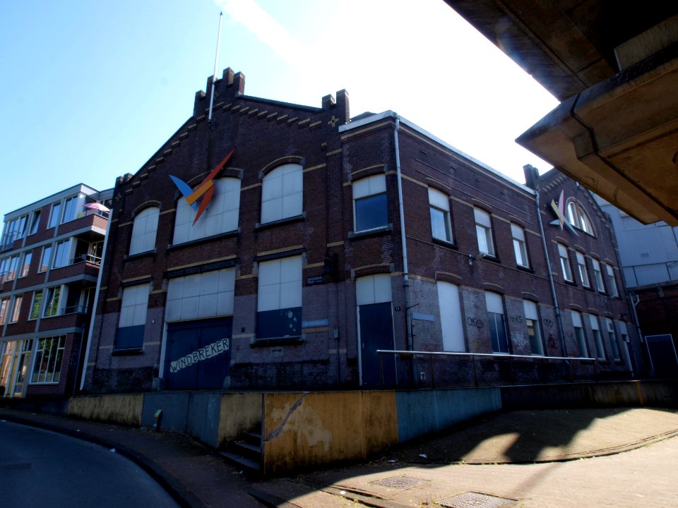 Grote Bickersstraat, De Windbreker