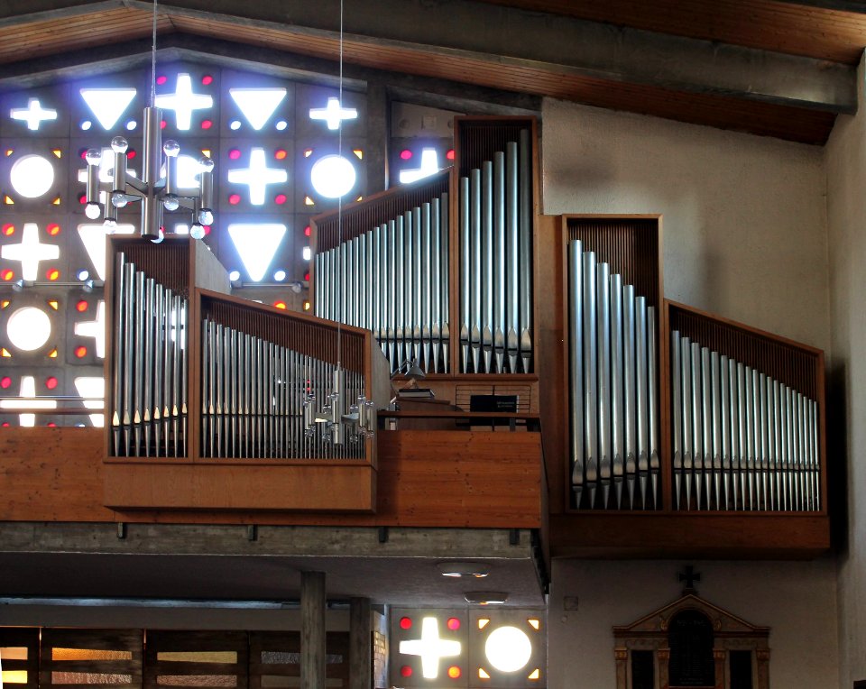 Grosskarolinenfeld Heilig Blut Orgel