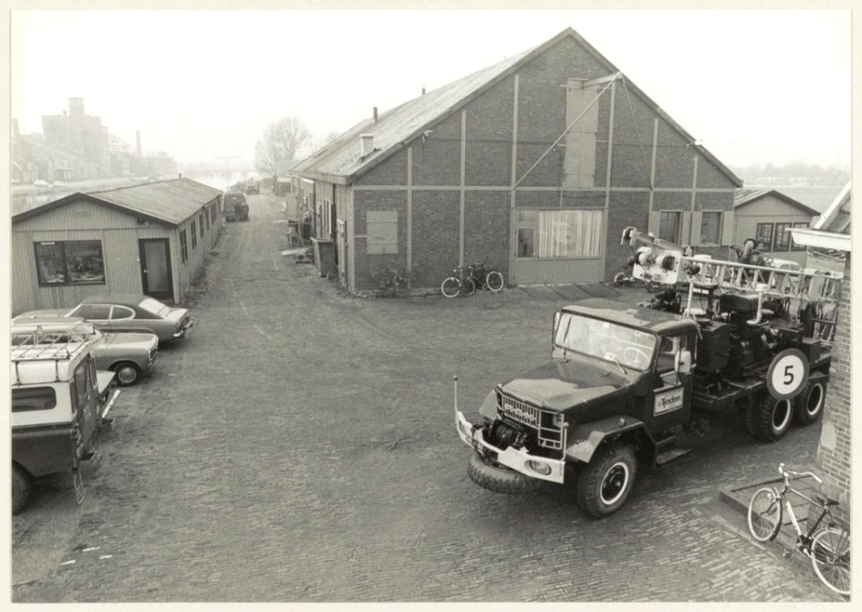 Grondboorbedrijf Tjaden, aan de Zuidschalkwijkerweg 58. NL-HlmNHA 54009609