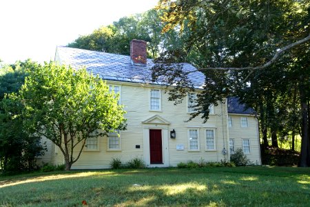 Grout-Heard House, c. 1740 - Wayland, Massachusetts - DSC02227