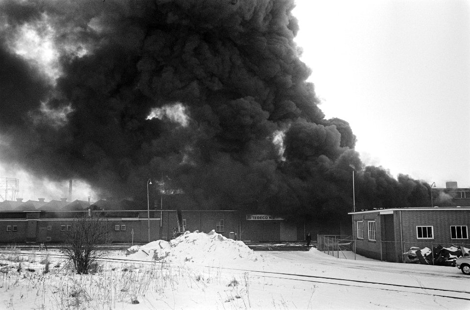 Grote brand in fabriek van Tedeco te Deventer, Bestanddeelnr 922-0995