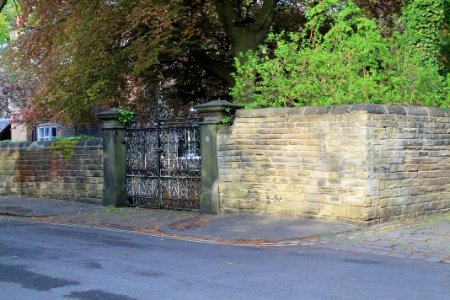 Grosvenor Road, Headingley 2019-04-28 (23)