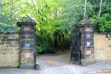 Grosvenor Road, Headingley 2019-04-28 (26)