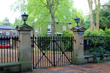 Grosvenor Road, Headingley 2019-04-28 (31)