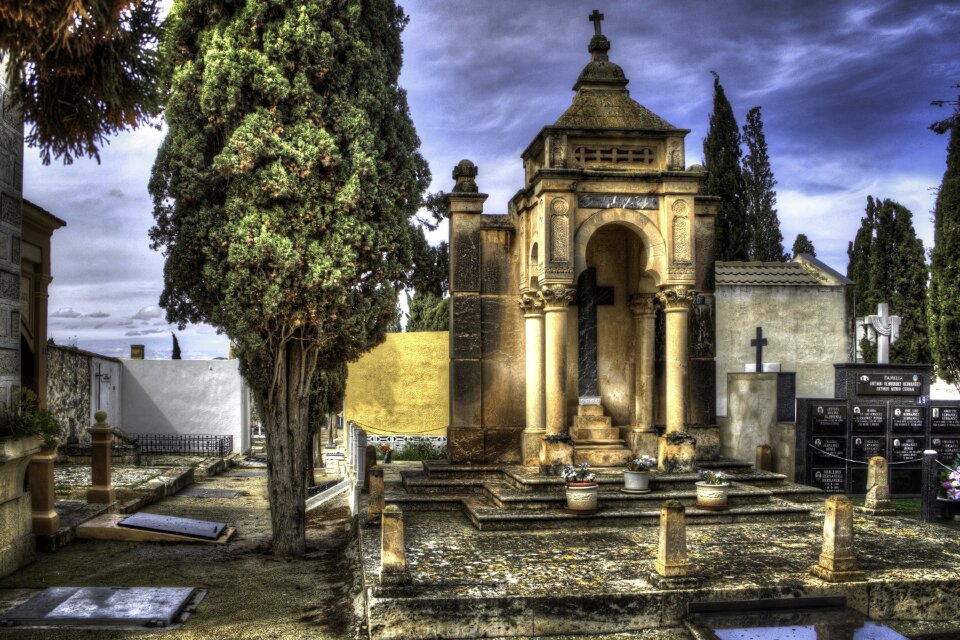 Cemetery mausoleum tomb