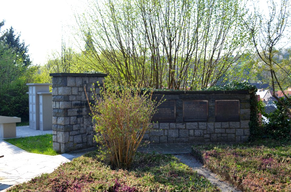 Gronau, Friedhof, Gefallenendenkmal