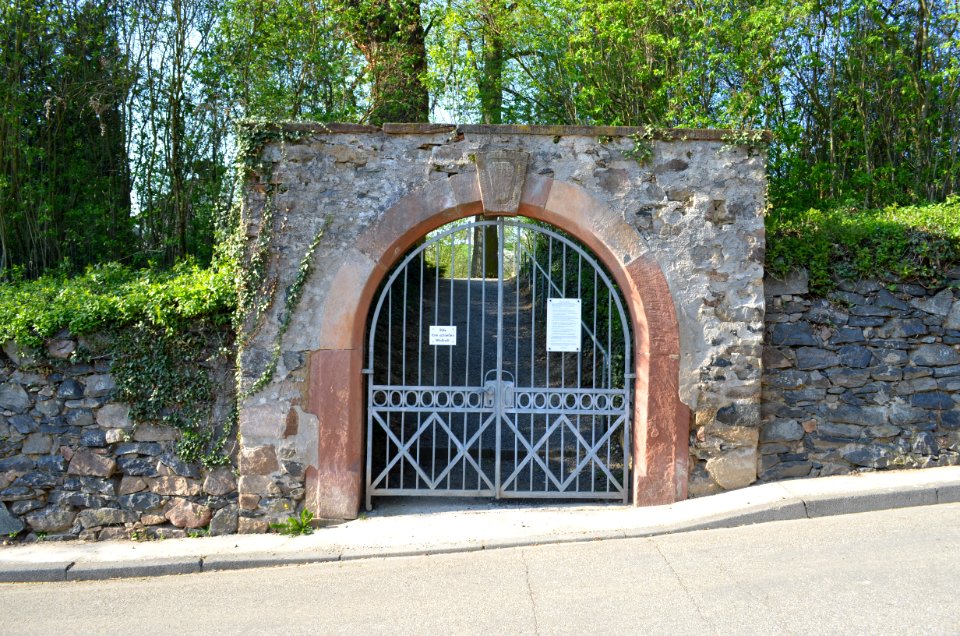 Gronau, Friedhof, Tor