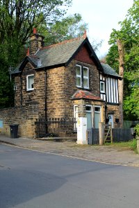 Grosvenor Road, Headingley 2019-04-28 (5)