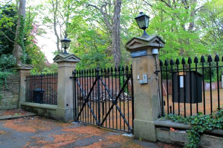 Grosvenor Road, Headingley 2019-04-28 (30)