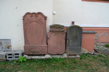 Gronau, Kirche, Grabplatten (1)